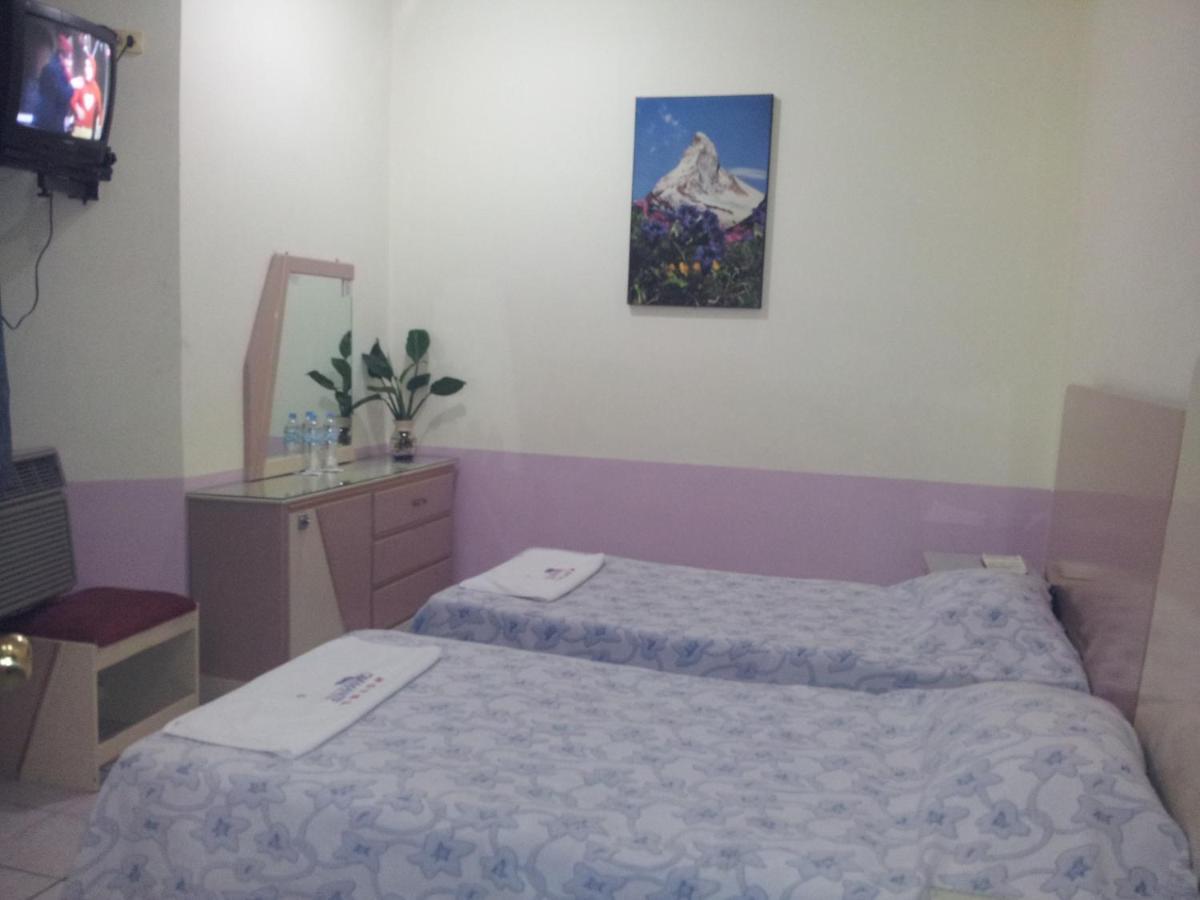 Hotel Diamante Inn Uriangato 外观 照片